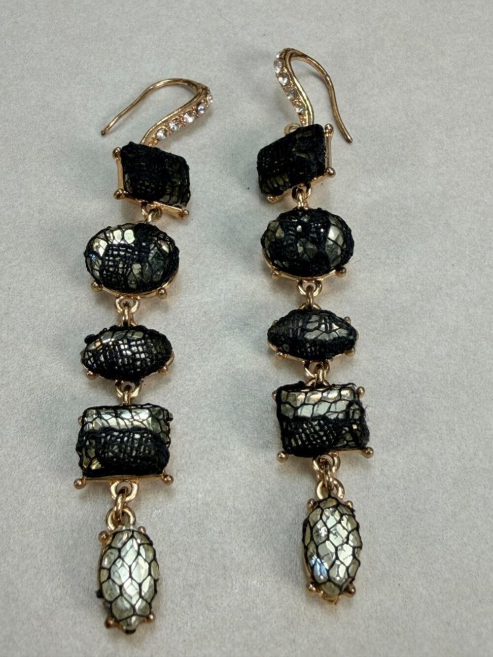 Sexy Black Mesh Bead Dangle Earrings Gold Tone Statement Ladies Earrings